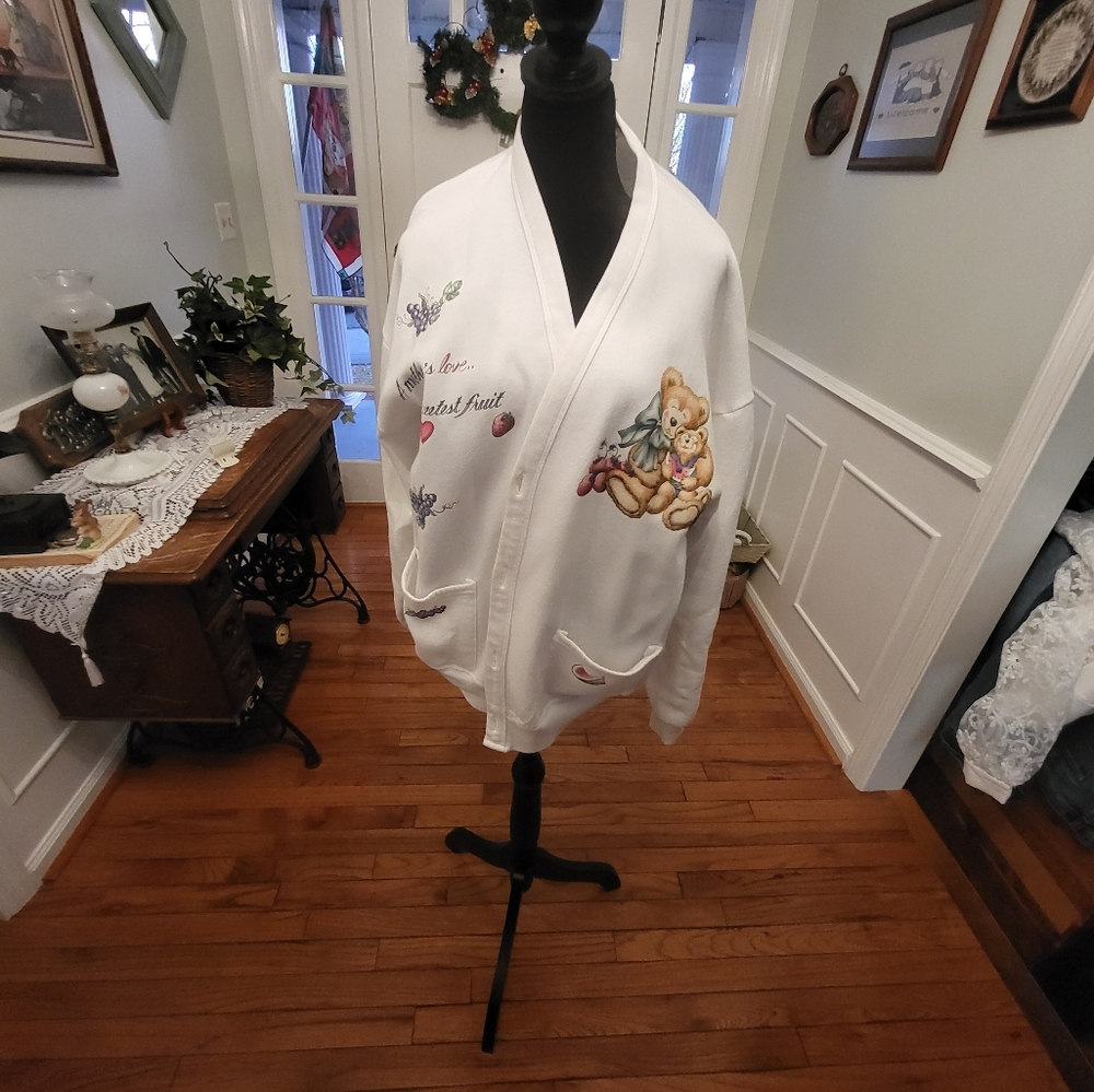 Vintage "Mom " cardigan One size fits most - Picture 2 of 10